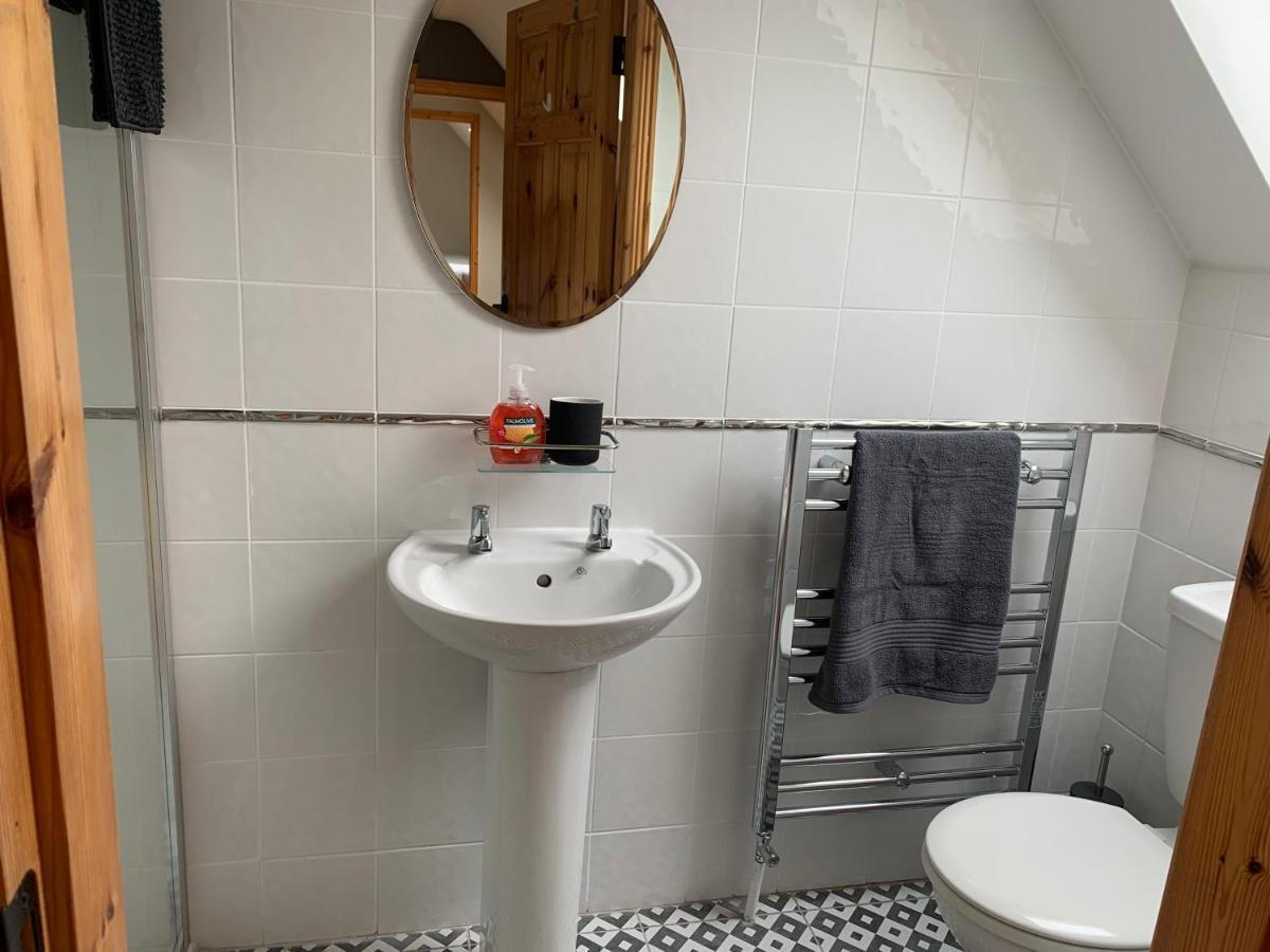Вилла Wild Atlantic Way House Dooagh Экстерьер фото