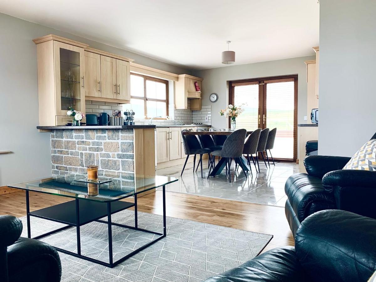Вилла Wild Atlantic Way House Dooagh Экстерьер фото